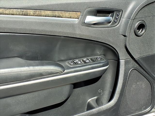 Photo of 2020 Silver Chrysler 300