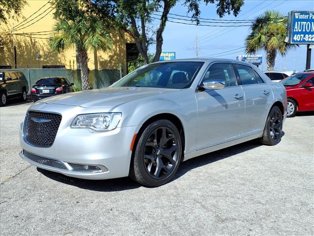 Photo of 2020 Silver Chrysler 300
