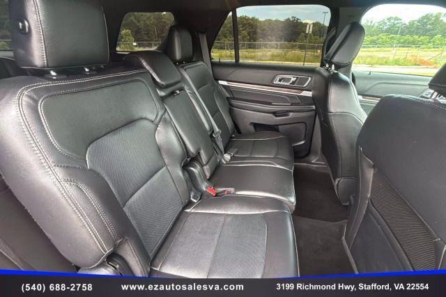 Photo of 2019 Black Ford Explorer