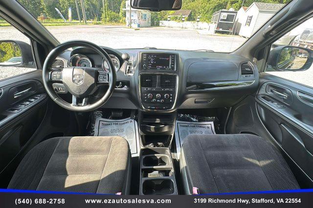 Photo of 2018 Black Dodge Grand Caravan