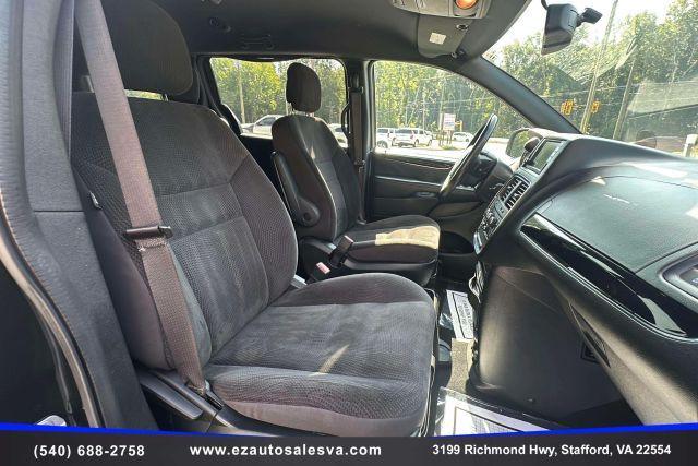 Photo of 2018 Black Dodge Grand Caravan
