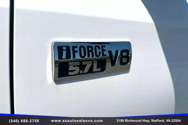 Photo of 2018 White Toyota Tundra