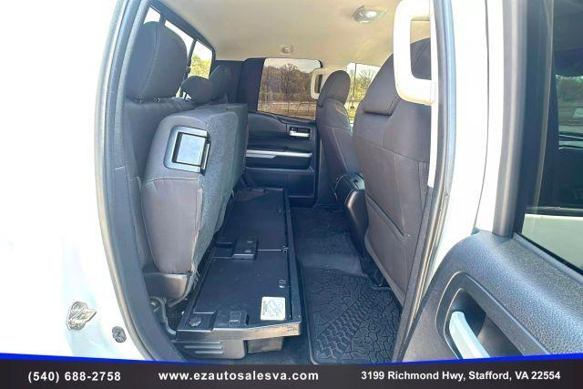 Photo of 2018 White Toyota Tundra