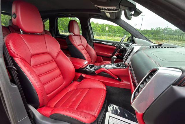Photo of 2017 Black Porsche Cayenne