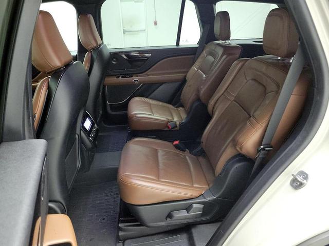 Photo of 2021 CERAMIC PEARL Lincoln Aviator