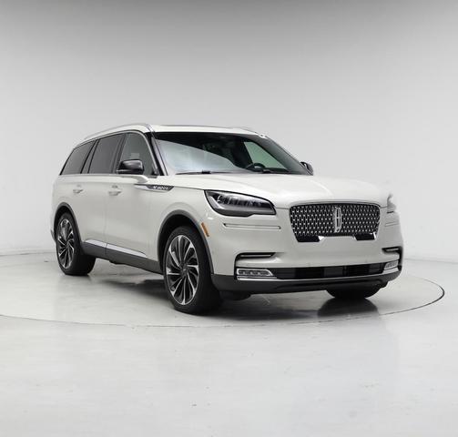Photo of 2021 CERAMIC PEARL Lincoln Aviator