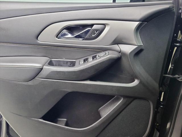 Photo of 2020 Mosaic Black Metallic Chevrolet Traverse