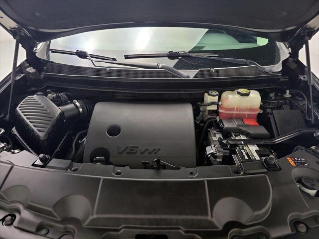 Photo of 2020 Mosaic Black Metallic Chevrolet Traverse