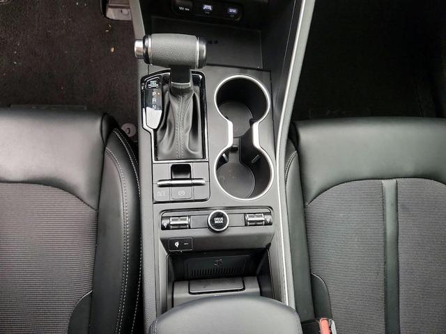 Photo of 2024 Ebony Black Kia K5