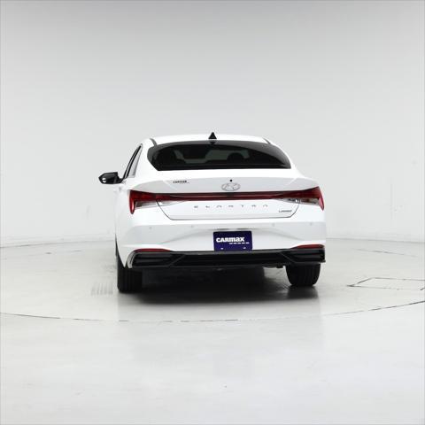 Photo of 2023 White Hyundai ELANTRA