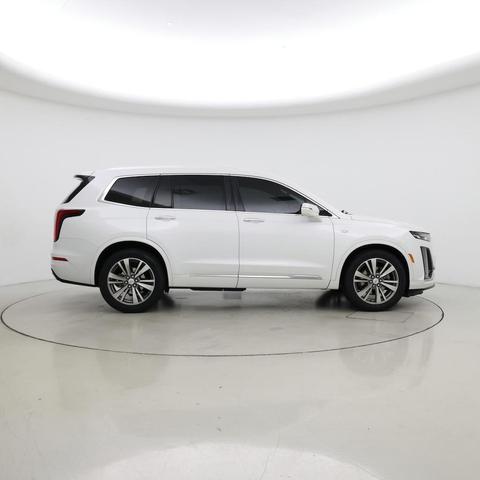 Photo of 2021 Pearl Cadillac XT6