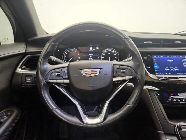 Photo of 2021 Pearl Cadillac XT6
