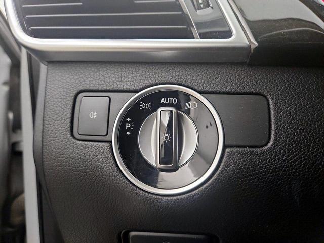 Photo of 2016 Silver Mercedes-Benz GLE-Class