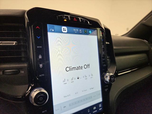 Photo of 2022 Diamond Black Crystal Pearlcoat RAM 1500