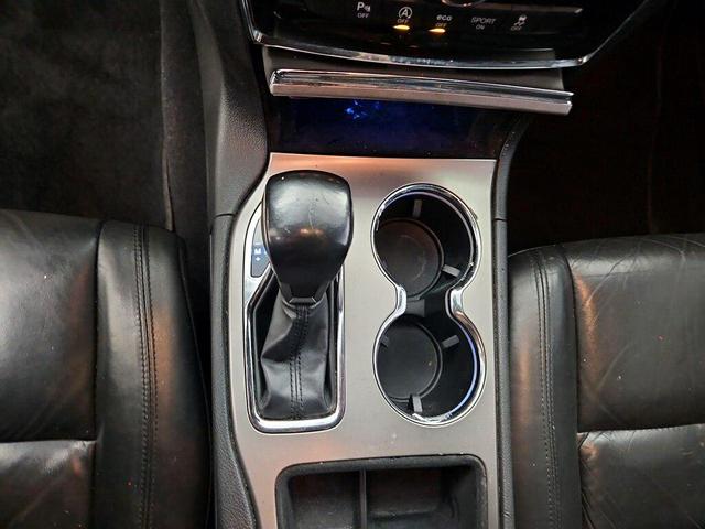 Photo of 2021 Diamond Black Crystal Pearlcoat Jeep Grand Cherokee