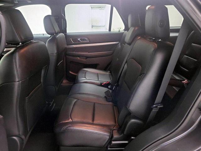 Photo of 2018 Magnetic Metallic Ford Explorer