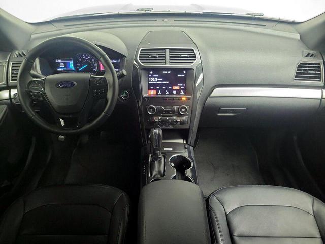 Photo of 2018 Magnetic Metallic Ford Explorer