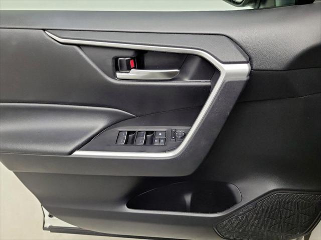 Photo of 2022 White Toyota RAV4