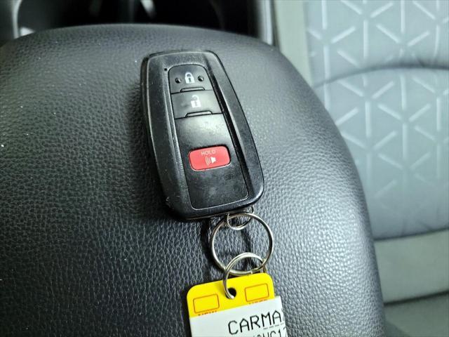 Photo of 2022 White Toyota RAV4