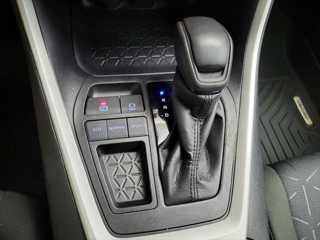 Photo of 2022 White Toyota RAV4