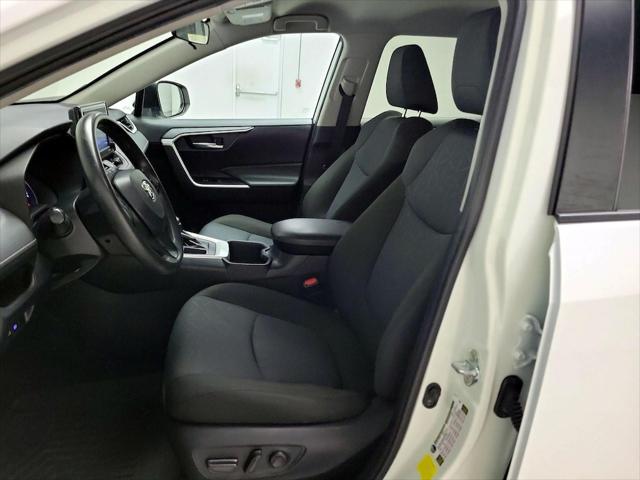 Photo of 2022 White Toyota RAV4