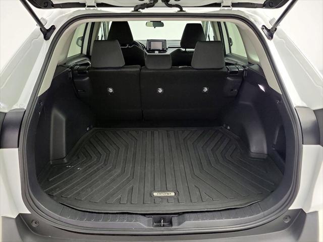 Photo of 2022 White Toyota RAV4