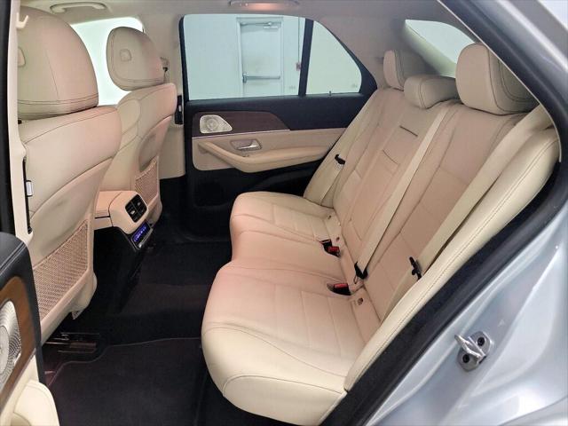 Photo of 2022 Silver Mercedes-Benz GLE 350