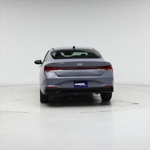 Photo of 2023 Gray Hyundai ELANTRA