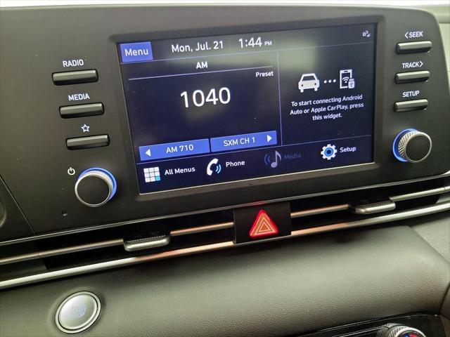 Photo of 2023 Gray Hyundai ELANTRA