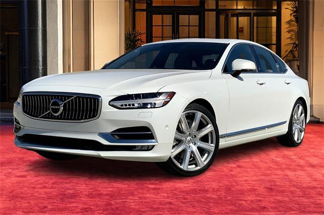 2017 Volvo S90