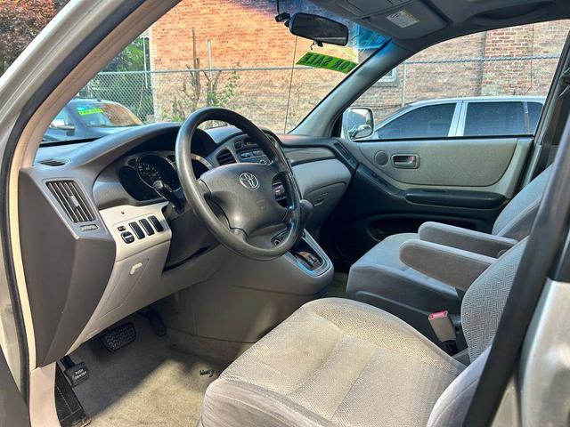 Photo of 2001 Grey Toyota Highlander