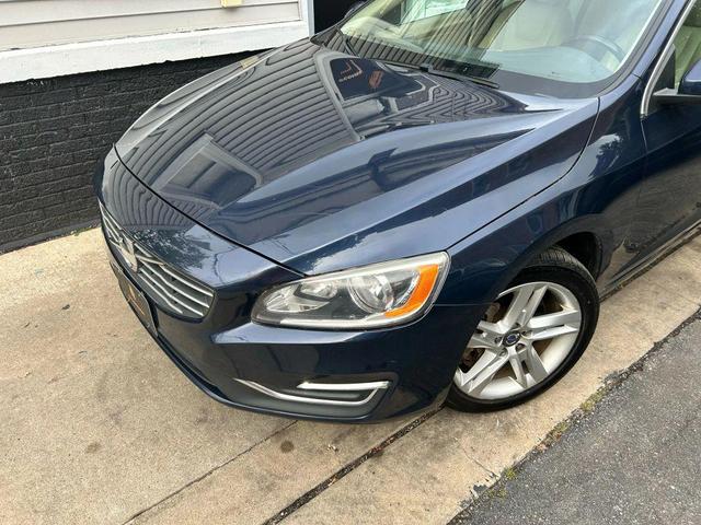Photo of 2015 Blue Volvo S60