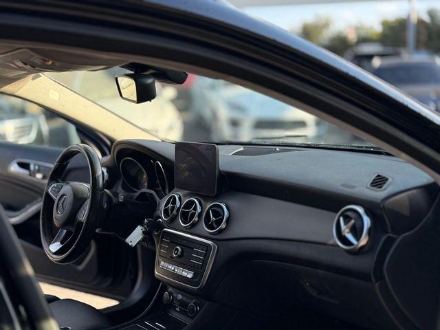 Photo of 2020 Black Mercedes-Benz GLA 250