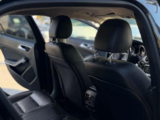 Photo of 2020 Black Mercedes-Benz GLA 250