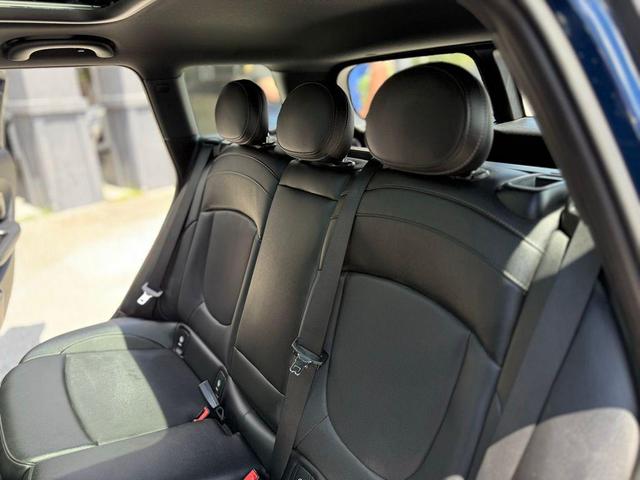 Photo of 2016 Blue MINI Clubman