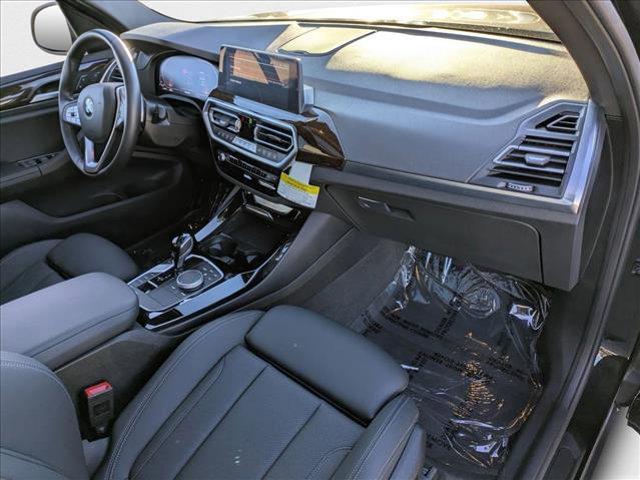 Photo of 2024 Black Sapphire Metallic BMW X3