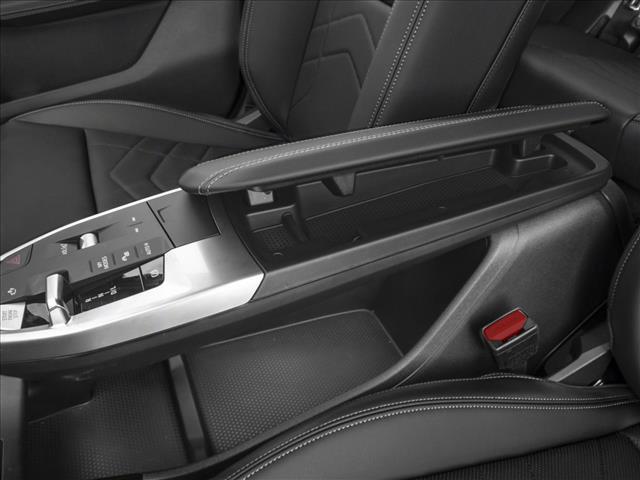 Photo of 2026 Alpine White BMW X1