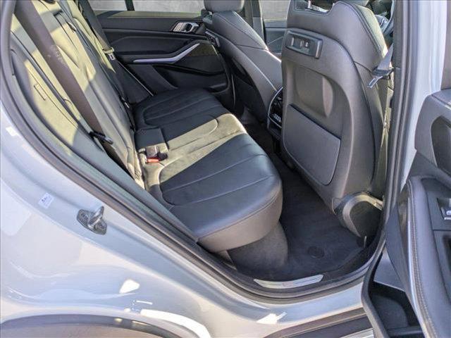 Photo of 2022 Alpine White BMW X5