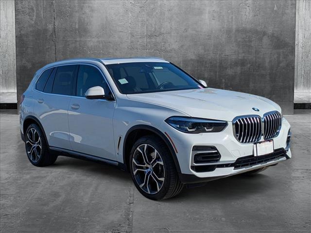 Photo of 2022 Alpine White BMW X5