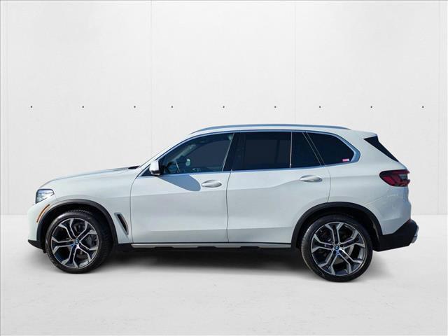 Photo of 2022 Alpine White BMW X5