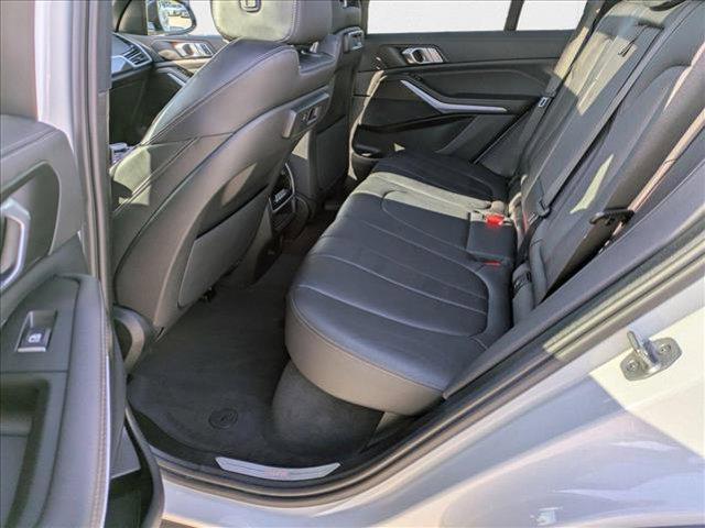 Photo of 2022 Alpine White BMW X5