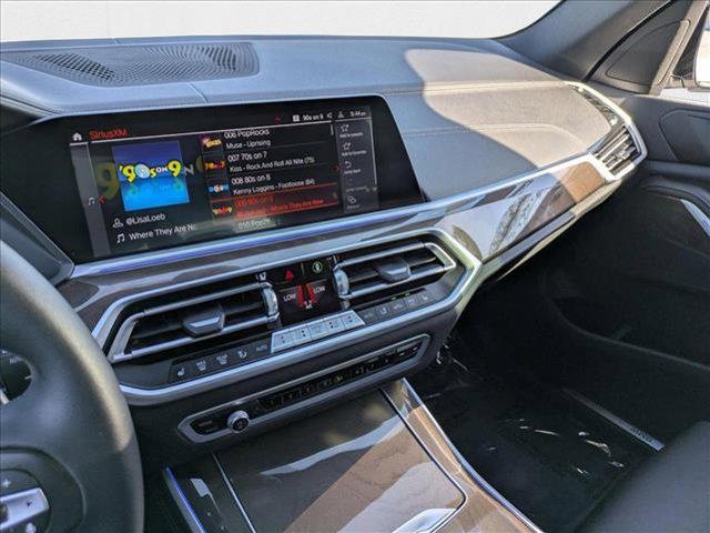 Photo of 2022 Alpine White BMW X5