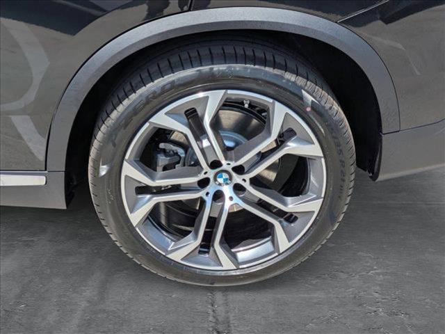 Photo of 2026 Black Sapphire Metallic BMW X5