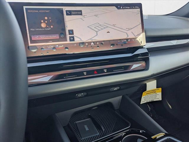 Photo of 2025 Black Sapphire Metallic BMW i5