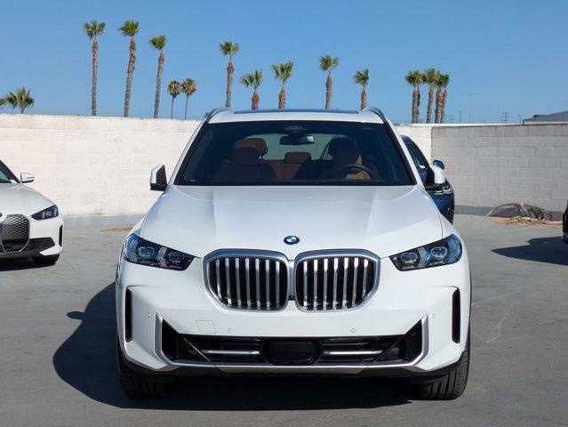 Photo of 2025 Alpine White BMW X5