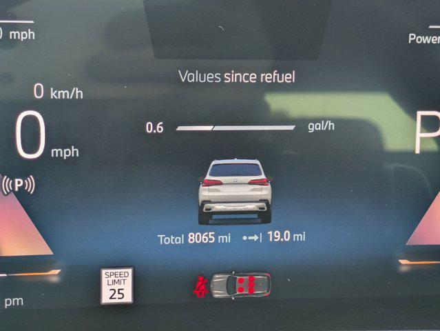 Photo of 2025 Alpine White BMW X5