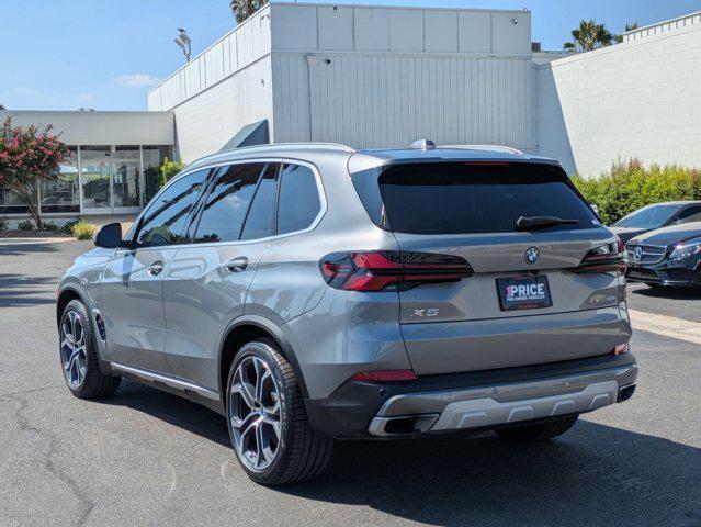 Photo of 2024 Skyscraper Grey Metallic BMW X5 PHEV