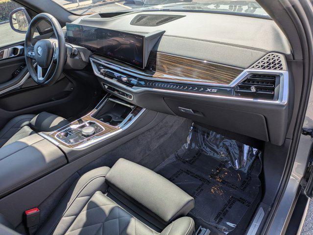 Photo of 2024 Skyscraper Grey Metallic BMW X5 PHEV