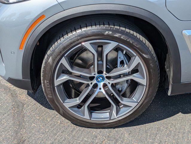 Photo of 2024 Skyscraper Grey Metallic BMW X5 PHEV
