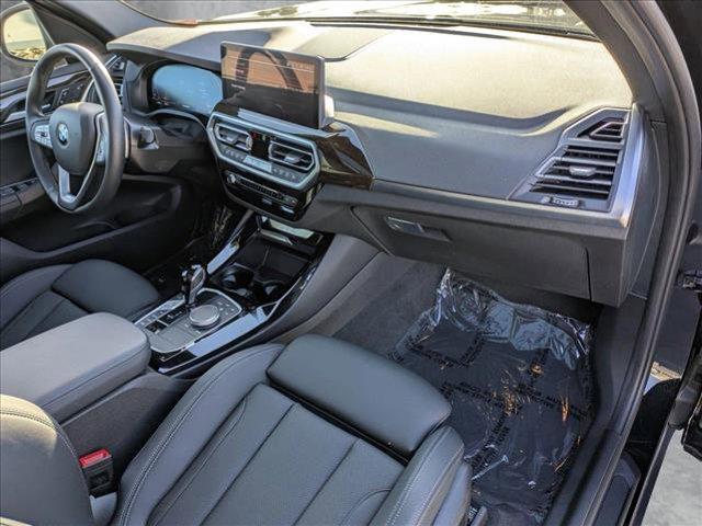Photo of 2022 Jet Black BMW X3